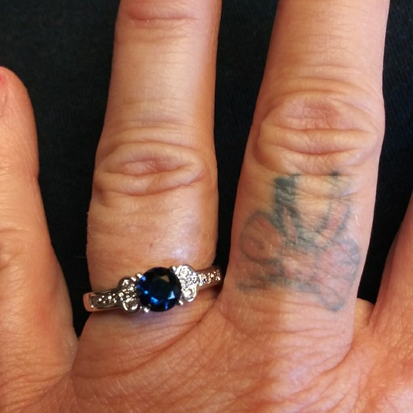 Gem stone ring - Picture 7 of 7